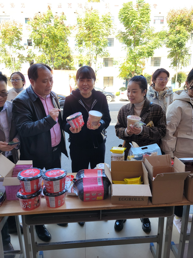 衡陽幼兒師范高等專科學(xué)校消費幫扶營銷大賽 線下營銷活動火熱進行中